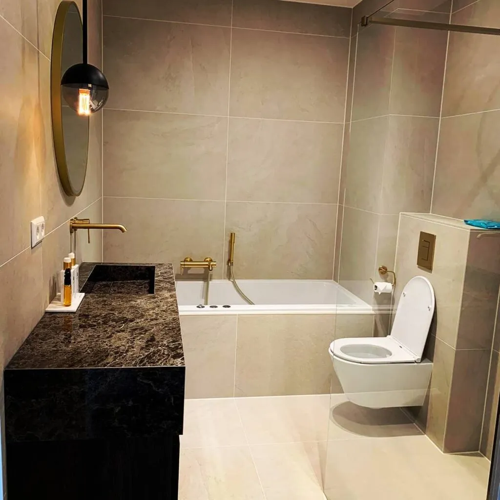 Opgeleverde badkamer door Renoman